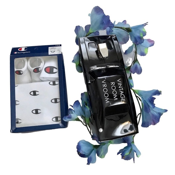 Champion New in Package Set for Babies 0-6 Months - Picture 1 of 6